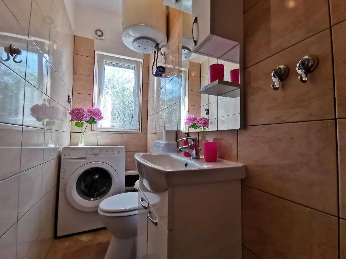 App & Room Le Palme Umag Apartman